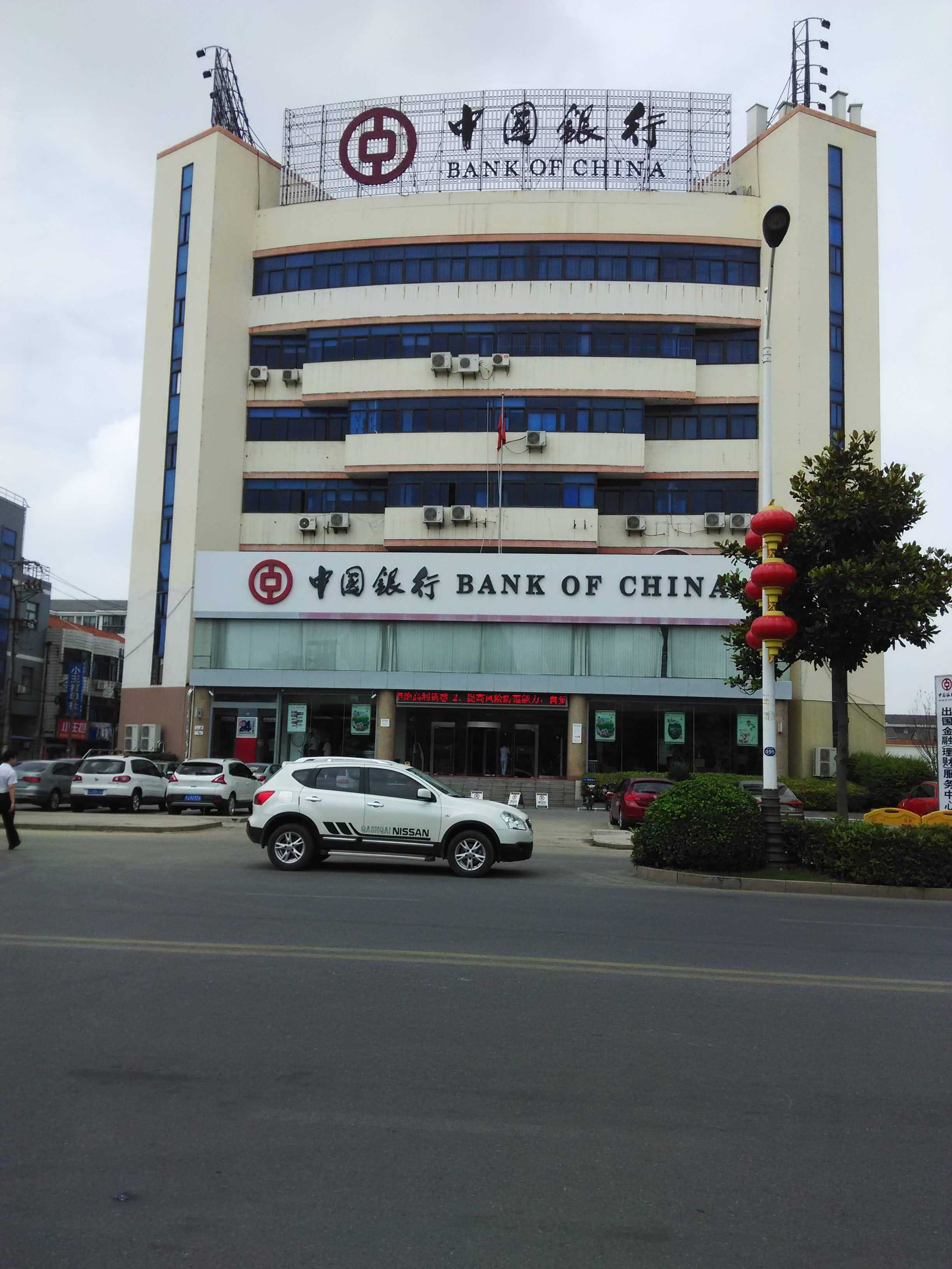 兴业家园车库中装26平5000元/年