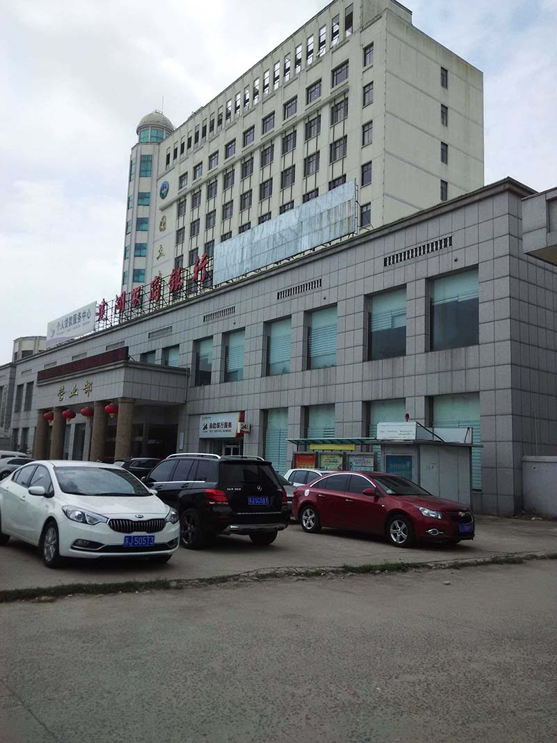 冠华路北侧门面60平普装60万