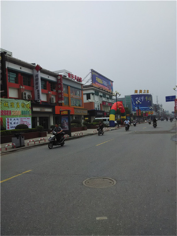 东方广场朝南铺面34+22平普装38万