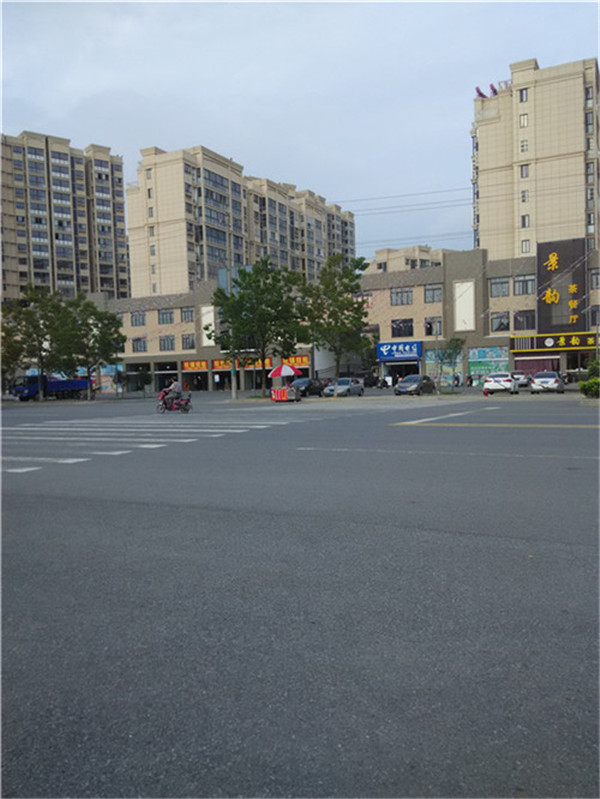 水韵绿城住人车库售
