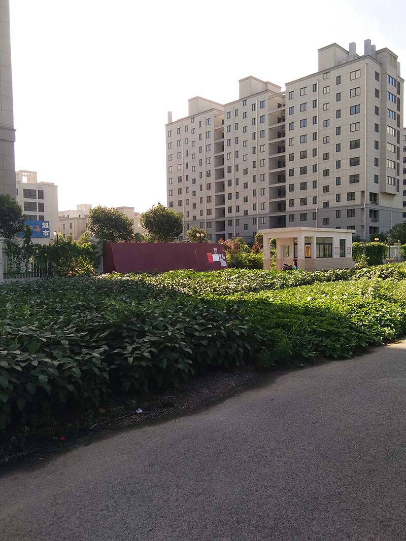 新东中心村一上一下层105平普装13万已出售