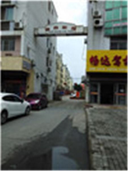 建昌花苑2/5层148平精装18000元/年