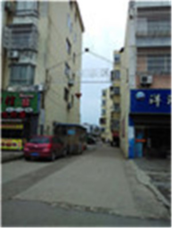 伟业小区5/5层107+6普装12000元/年